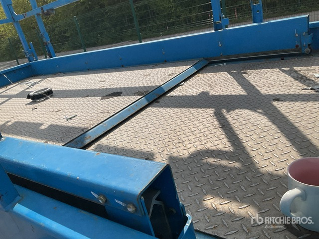 2019 Genie GS4069BE Bi-Energy Scissor Lift - Scissor lift: picture 4 2019 Genie GS4069BE Bi-Energy Scissor Lift - Scissor lift: picture 4