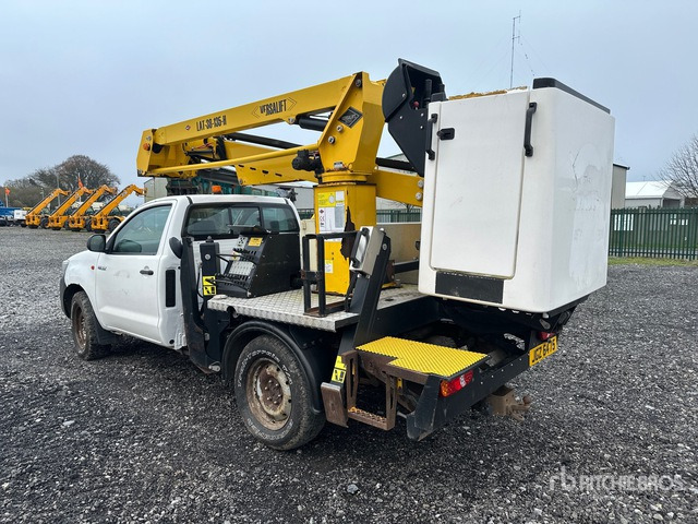 Toyota Hilux Bucket Truck - Truck mounted aerial platform: picture 4 Toyota Hilux Bucket Truck - Truck mounted aerial platform: picture 4
