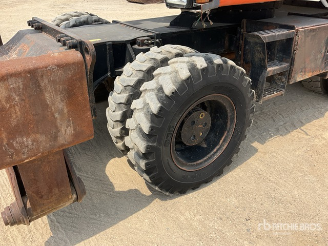 2005 Hitachi ZX210W - Wheel excavator: picture 5 2005 Hitachi ZX210W - Wheel excavator: picture 5