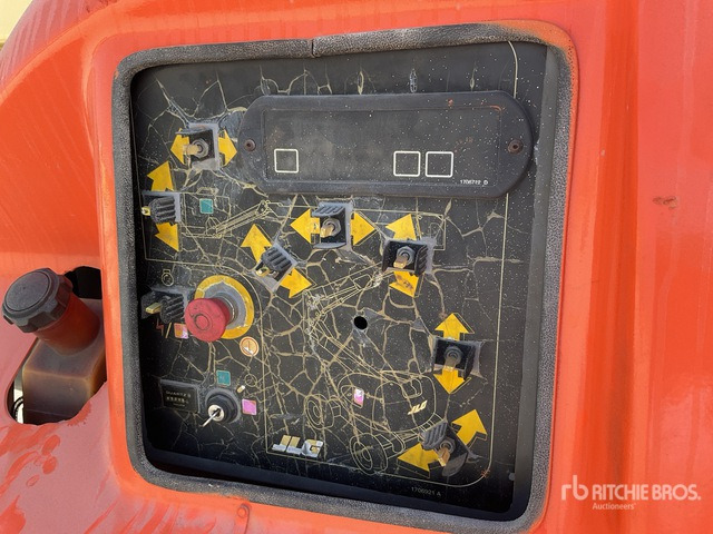 2007 JLG 450AJ 4WD Diesel Articulating Boom Lift - Articulated boom: picture 5 2007 JLG 450AJ 4WD Diesel Articulating Boom Lift - Articulated boom: picture 5