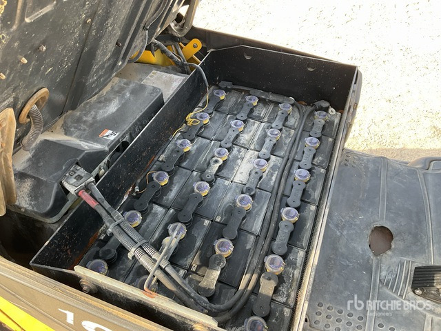 2007 Komatsu FB10-12 1 ton Electric Forklift - Electric forklift: picture 5 2007 Komatsu FB10-12 1 ton Electric Forklift - Electric forklift: picture 5