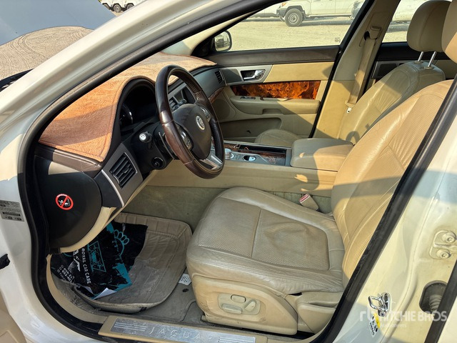 2009 Jaguar XF Automobile - Car: picture 5 2009 Jaguar XF Automobile - Car: picture 5