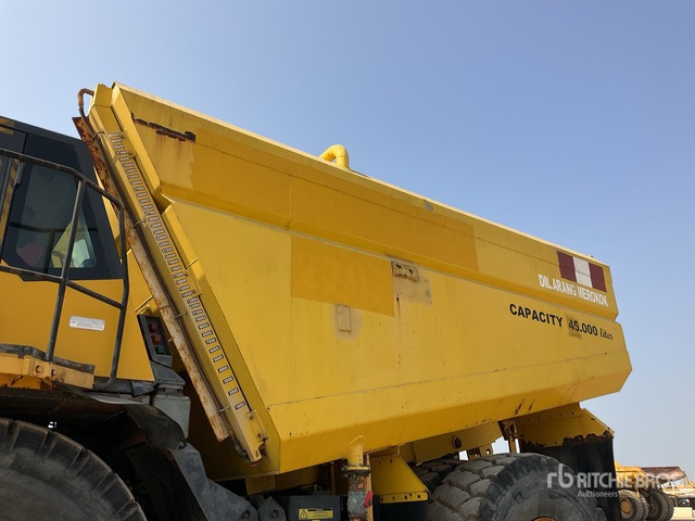 2010 Komatsu HD465-7R 45000 L Fuel Tanker Truck - Rigid dumper/ Rock truck: picture 4 2010 Komatsu HD465-7R 45000 L Fuel Tanker Truck - Rigid dumper/ Rock truck: picture 4