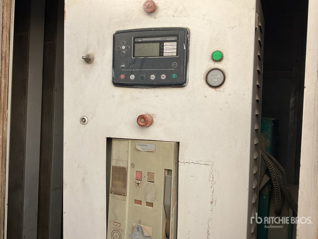 2011 Cummins 1650 kVA Containerized (Inoperable) Generator Set - Generator set: picture 5 2011 Cummins 1650 kVA Containerized (Inoperable) Generator Set - Generator set: picture 5