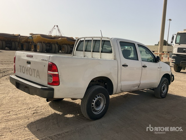 2011 Toyota Hilux 4x4 Crew Cab Pickup - Pickup truck: picture 3 2011 Toyota Hilux 4x4 Crew Cab Pickup - Pickup truck: picture 3