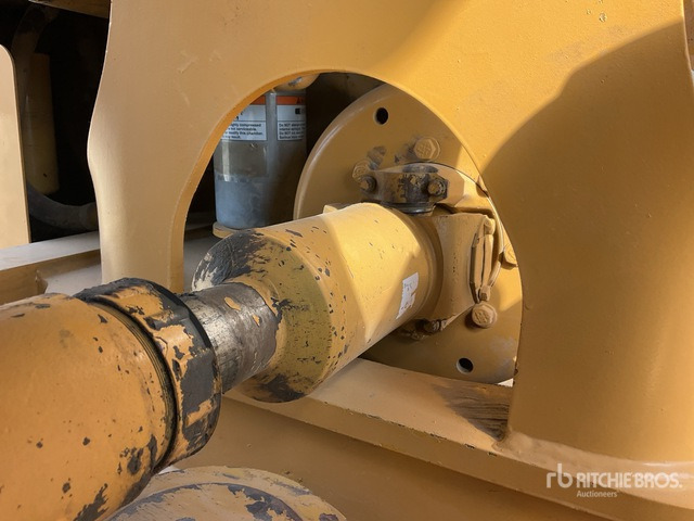 2013 Cat 950H - Wheel loader: picture 5 2013 Cat 950H - Wheel loader: picture 5