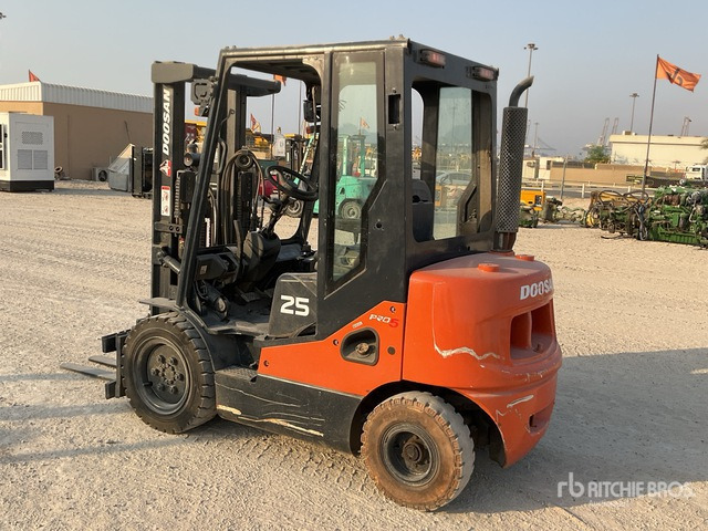 2014 Doosan D25S-2 2.5 ton Forklift - Diesel forklift: picture 5 2014 Doosan D25S-2 2.5 ton Forklift - Diesel forklift: picture 5