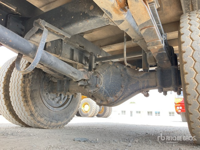 2014 Mitsubishi Canter 4x2 Crew Cab Flatbed Truck - Dropside/ Flatbed truck: picture 5 2014 Mitsubishi Canter 4x2 Crew Cab Flatbed Truck - Dropside/ Flatbed truck: picture 5