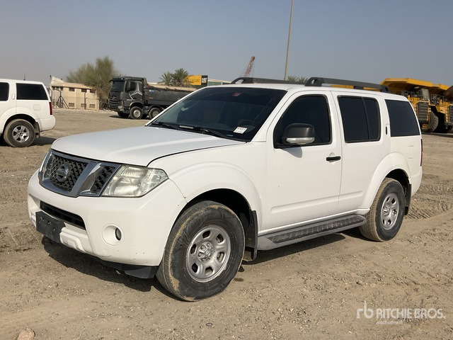 2014 Nissan Pathfinder 4WD SUV - SUV: picture 2 2014 Nissan Pathfinder 4WD SUV - SUV: picture 2