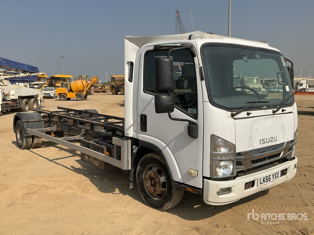 2015 Isuzu LK66YWA Cab and Chassis - Cab chassis truck: picture 1 2015 Isuzu LK66YWA Cab and Chassis - Cab chassis truck: picture 1