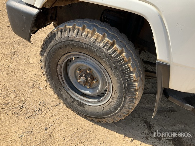 2016 Toyota Land Cruiser 78R 4x4 SUV - SUV: picture 5 2016 Toyota Land Cruiser 78R 4x4 SUV - SUV: picture 5