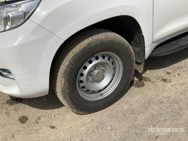 2018 Toyota Prado TX 150L 4x4 SUV - SUV: picture 5 2018 Toyota Prado TX 150L 4x4 SUV - SUV: picture 5