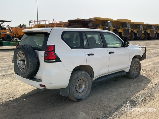 2018 Toyota Prado TX 150L 4x4 SUV - SUV: picture 3 2018 Toyota Prado TX 150L 4x4 SUV - SUV: picture 3