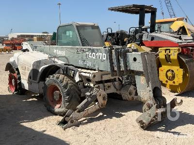 BOBCAT T40140 (Inoperable) - Telescopic handler: picture 4 BOBCAT T40140 (Inoperable) - Telescopic handler: picture 4