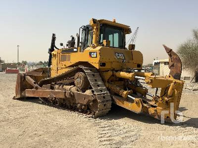 CAT D8R - Bulldozer: picture 2 CAT D8R - Bulldozer: picture 2