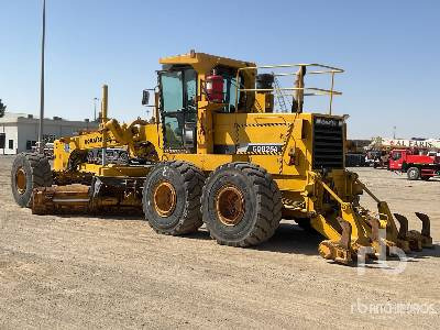 KOMATSU GD825A-2 - Grader: picture 2 KOMATSU GD825A-2 - Grader: picture 2