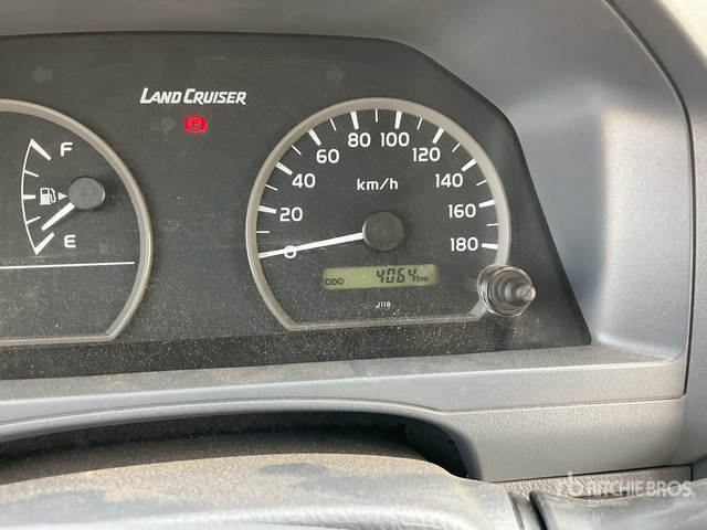 2023 Toyota Land Cruiser 76L 4x4 SUV - Other machinery: picture 2 2023 Toyota Land Cruiser 76L 4x4 SUV - Other machinery: picture 2