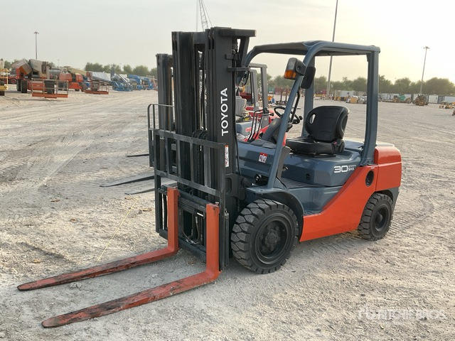 Toyota 72-8FDN30 - Diesel forklift: picture 2 Toyota 72-8FDN30 - Diesel forklift: picture 2
