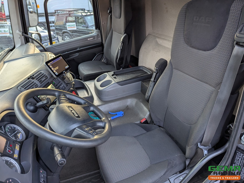 Interior photo 1: Leasing of DAF CF 280 FAN 6x2/4 DagCab Euro6 - Koel-VriesBak 7.9m + Carrier Supra 1150MT + Laadklep 2000kg - 10/2025APK DAF CF 280 FAN 6x2/4 DagCab Euro6 - Koel-VriesBak 7.9m + Carrier Supra 1150MT + Laadklep 2000kg - 10/2025APK