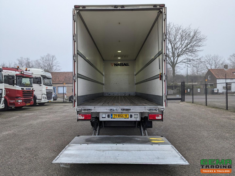 DAF CF 370 FA 4x2 Spacecab Euro6 - GeslotenBak 8.2M + Laadklep 2000kg - HardHouten vloer - 10/2025APK - Box truck: picture 3 DAF CF 370 FA 4x2 Spacecab Euro6 - GeslotenBak 8.2M + Laadklep 2000kg - HardHouten vloer - 10/2025APK - Box truck: picture 3