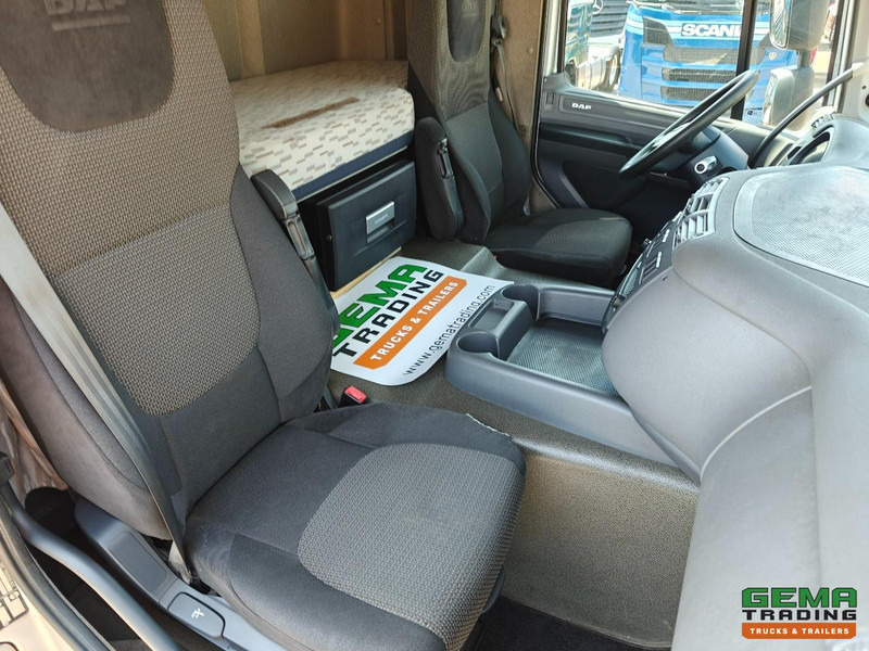 Curtainsider truck DAF CF 400 FAN 6x2/4 SpaceCab Euro6A - Schuifzeilenbak 7.7m + Laadklep 2000kg - HH Vloer - AanhangerKoppeling: picture 16 Curtainsider truck DAF CF 400 FAN 6x2/4 SpaceCab Euro6A - Schuifzeilenbak 7.7m + Laadklep 2000kg - HH Vloer - AanhangerKoppeling: picture 16