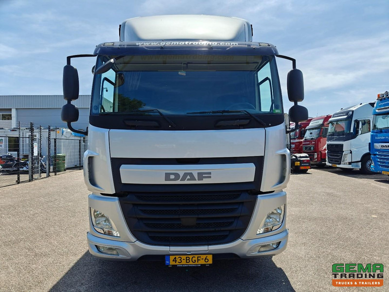 Curtainsider truck DAF CF 400 FAN 6x2/4 SpaceCab Euro6A - Schuifzeilenbak 7.7m + Laadklep 2000kg - HH Vloer - AanhangerKoppeling: picture 7 Curtainsider truck DAF CF 400 FAN 6x2/4 SpaceCab Euro6A - Schuifzeilenbak 7.7m + Laadklep 2000kg - HH Vloer - AanhangerKoppeling: picture 7