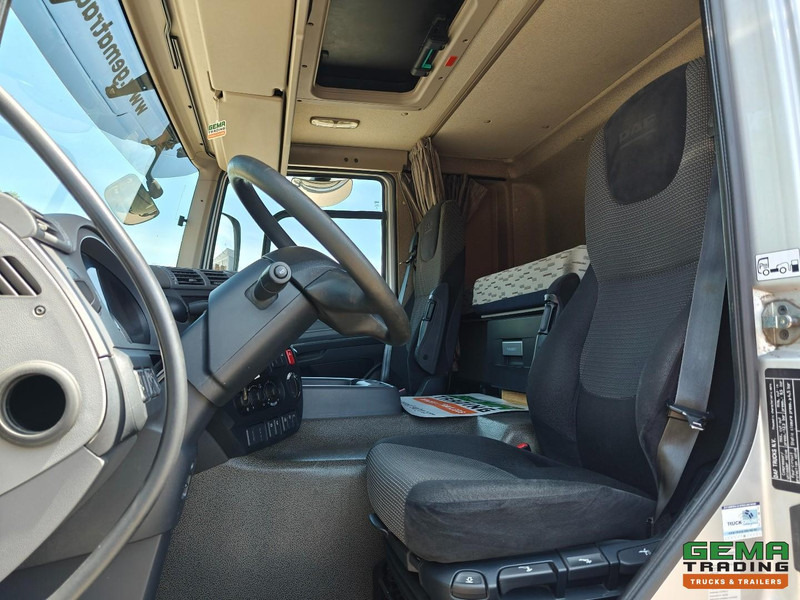 Curtainsider truck DAF CF 400 FAN 6x2/4 SpaceCab Euro6A - Schuifzeilenbak 7.7m + Laadklep 2000kg - HH Vloer - AanhangerKoppeling: picture 13 Curtainsider truck DAF CF 400 FAN 6x2/4 SpaceCab Euro6A - Schuifzeilenbak 7.7m + Laadklep 2000kg - HH Vloer - AanhangerKoppeling: picture 13