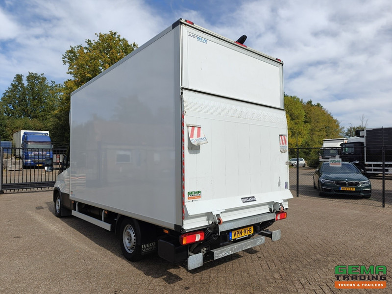 Iveco 35S18 Hi-Matic 4x2 Dagcab Euro6E - Gesloten Bak 4.2M - Laadklep 1000KG - Navi - 03/2026 APK - Box van: picture 3 Iveco 35S18 Hi-Matic 4x2 Dagcab Euro6E - Gesloten Bak 4.2M - Laadklep 1000KG - Navi - 03/2026 APK - Box van: picture 3