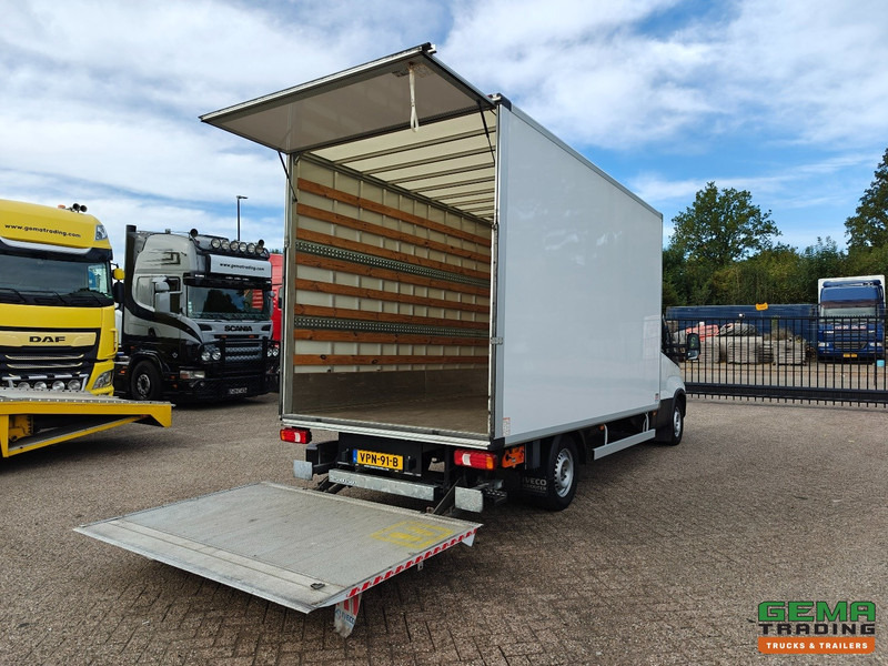 Iveco 35S18 Hi-Matic 4x2 Dagcab Euro6E - Gesloten Bak 4.2M - Laadklep 1000KG - Navi - 03/2026 APK - Box van: picture 2 Iveco 35S18 Hi-Matic 4x2 Dagcab Euro6E - Gesloten Bak 4.2M - Laadklep 1000KG - Navi - 03/2026 APK - Box van: picture 2