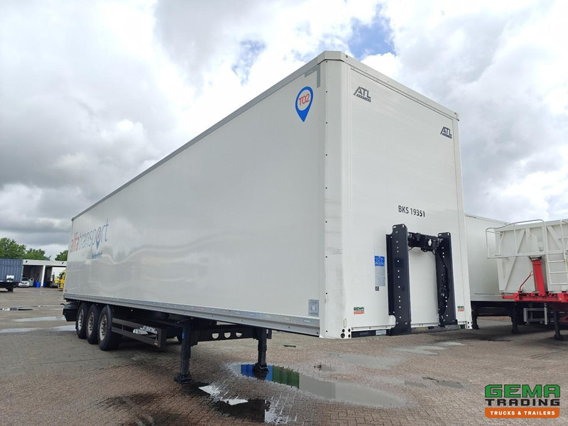 Kögel S24-1 3-Assen SAF - Schijfremmen - Gesloten Opbouw - Closed box semi-trailer: picture 5 Kögel S24-1 3-Assen SAF - Schijfremmen - Gesloten Opbouw - Closed box semi-trailer: picture 5