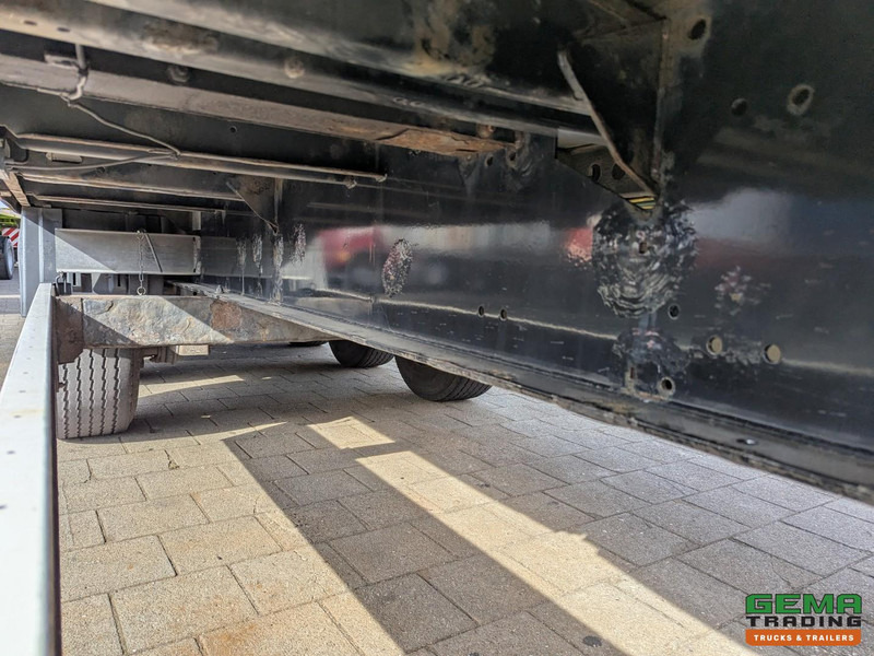 Curtainsider semi-trailer Krone SD 3-Assen BPW - Schijfremmen - Schuifzeilen/dak - Gereedschapskisten - SpeedCurtains: picture 14 Curtainsider semi-trailer Krone SD 3-Assen BPW - Schijfremmen - Schuifzeilen/dak - Gereedschapskisten - SpeedCurtains: picture 14