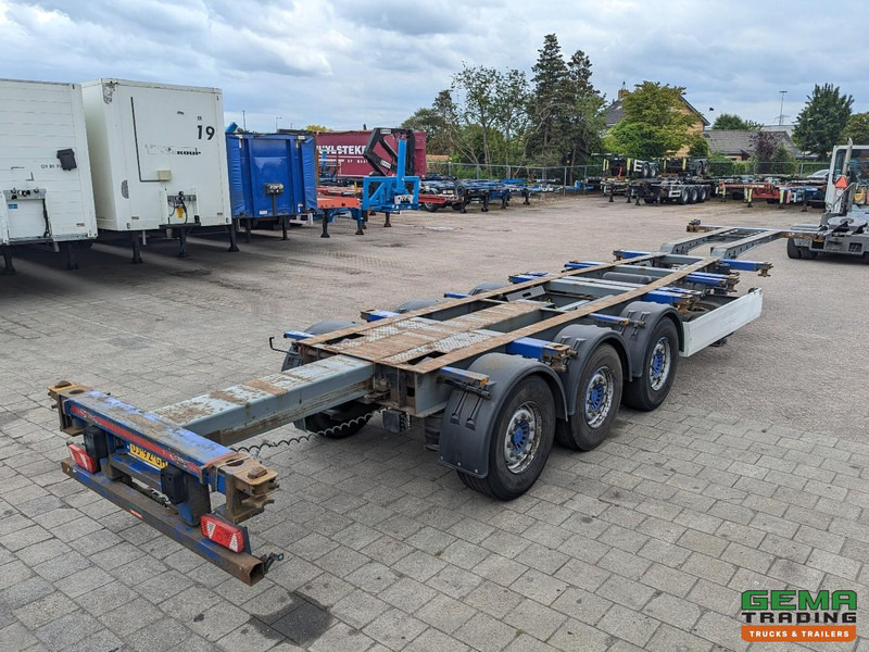 Krone SDC 27 3-Assen SAF - Lift as - Schijfremmen - Achterschuiver - 20 2x20FT/30/40FT - Container transporter/ Swap body semi-trailer: picture 2 Krone SDC 27 3-Assen SAF - Lift as - Schijfremmen - Achterschuiver - 20 2x20FT/30/40FT - Container transporter/ Swap body semi-trailer: picture 2