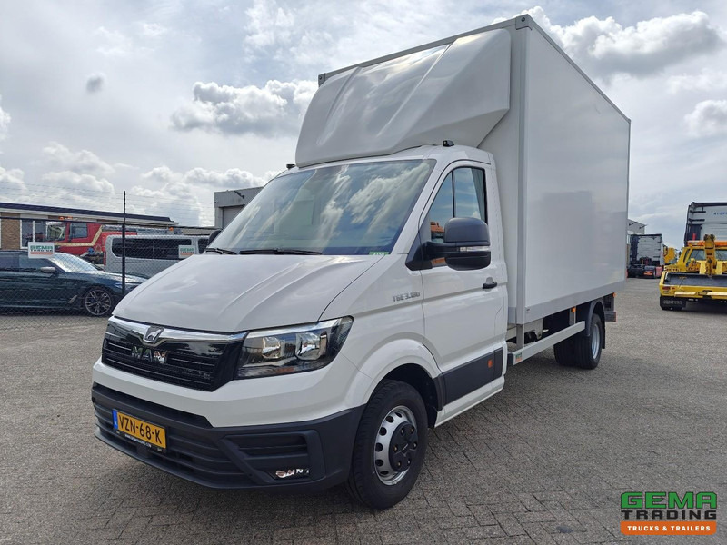 MAN TGE 3.180 4x2 Dagcabine Euro6D - GeslotenBak 4.2m + Laadklep 750KG - Dubbellucht - 5500km! NIEUWSTAAT! ONGEBRUIKT! - Box van: picture 1 MAN TGE 3.180 4x2 Dagcabine Euro6D - GeslotenBak 4.2m + Laadklep 750KG - Dubbellucht - 5500km! NIEUWSTAAT! ONGEBRUIKT! - Box van: picture 1