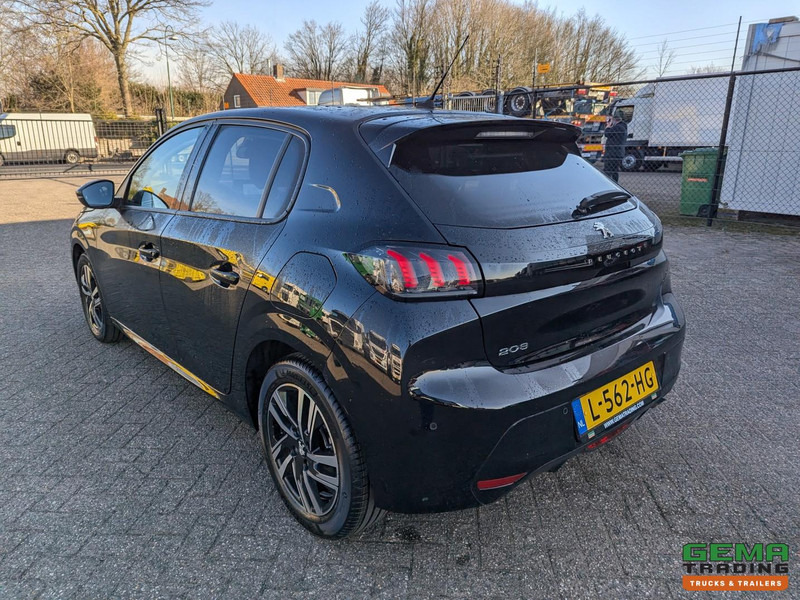 Peugeot 208 1.2 PureTech Active Pack - 67000km - Handgeschakeld - Navi - LMV - Carplay - 05/2026APK - Hatchback: picture 4 Peugeot 208 1.2 PureTech Active Pack - 67000km - Handgeschakeld - Navi - LMV - Carplay - 05/2026APK - Hatchback: picture 4