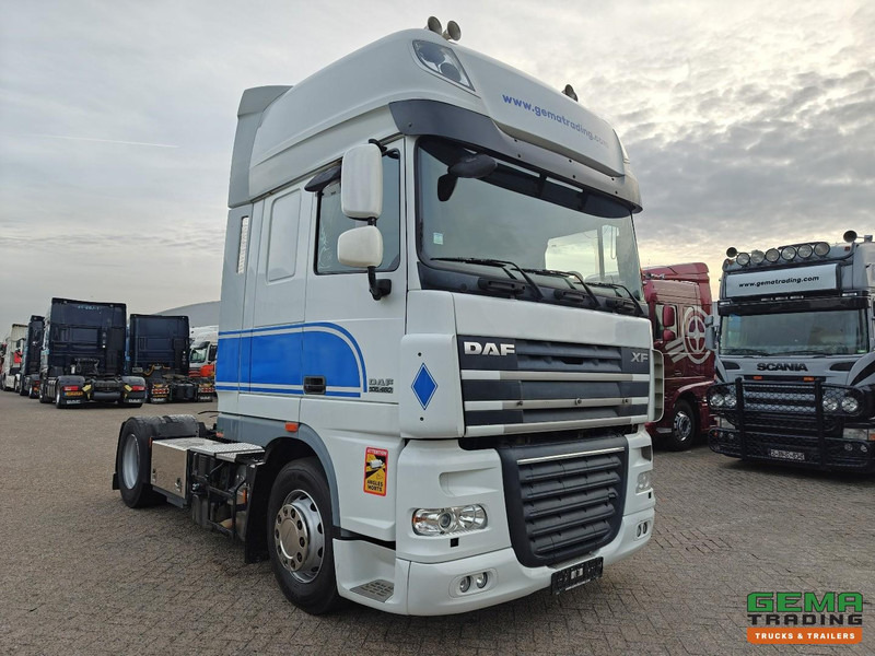 DAF FT XF105.460 4x2 Superspacecab Euro5 - Retarder - Handgeschakeld - Luchtvering - BelgischeRegistratie - Tractor unit: picture 2 DAF FT XF105.460 4x2 Superspacecab Euro5 - Retarder - Handgeschakeld - Luchtvering - BelgischeRegistratie - Tractor unit: picture 2