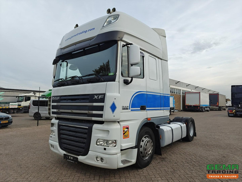 DAF FT XF105.460 4x2 Superspacecab Euro5 - Retarder - Handgeschakeld - Luchtvering - BelgischeRegistratie - Tractor unit: picture 1 DAF FT XF105.460 4x2 Superspacecab Euro5 - Retarder - Handgeschakeld - Luchtvering - BelgischeRegistratie - Tractor unit: picture 1