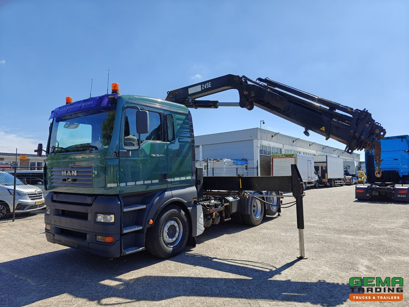 MAN TGA 28.460 6x2 XL Euro3 - Retarder - Hiab 245E - 7300KG - RadioGrafisch - Handgeschakeld - LiftAs - Tractor unit: picture 1 MAN TGA 28.460 6x2 XL Euro3 - Retarder - Hiab 245E - 7300KG - RadioGrafisch - Handgeschakeld - LiftAs - Tractor unit: picture 1