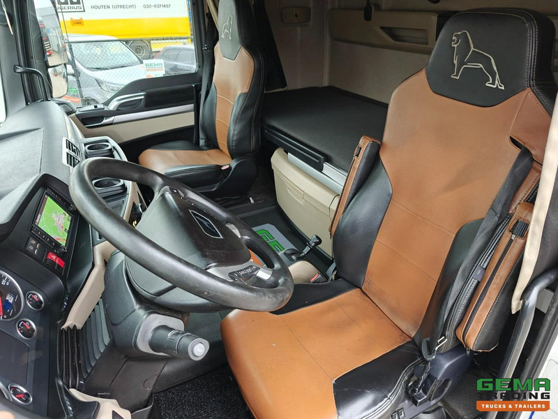 Tractor unit MAN TGX 18.420 4x2 XLX Euro6C - Dubbele Tanks - Navi - 08/2026 APK: picture 13 Tractor unit MAN TGX 18.420 4x2 XLX Euro6C - Dubbele Tanks - Navi - 08/2026 APK: picture 13