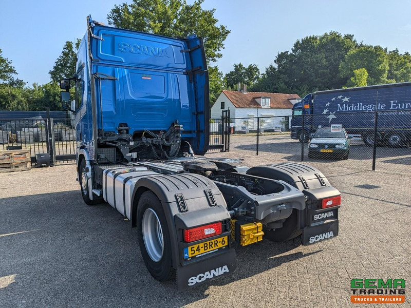 Scania R450 4x2 Highline Euro6D - Retarder - Hydrauliek - Dubbele Tanks - SMARTtachoV2 - 04/2026 APK - Tractor unit: picture 4 Scania R450 4x2 Highline Euro6D - Retarder - Hydrauliek - Dubbele Tanks - SMARTtachoV2 - 04/2026 APK - Tractor unit: picture 4