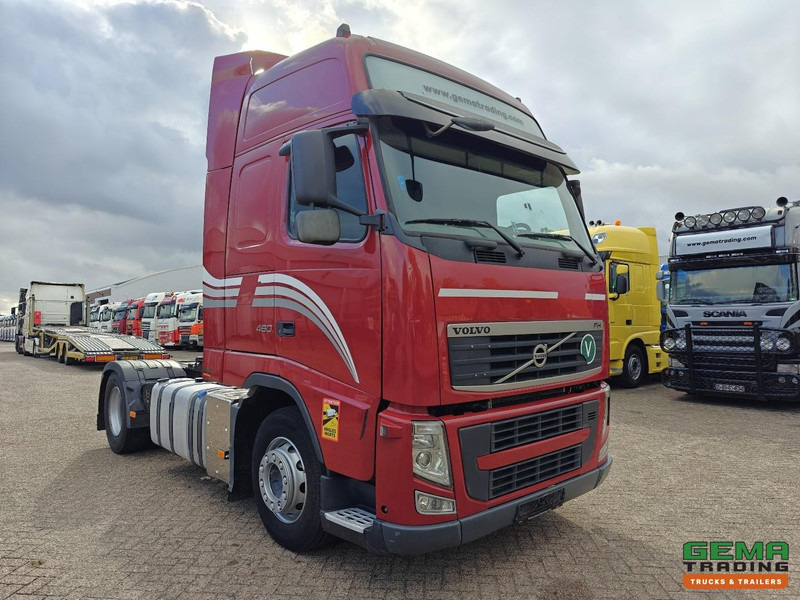 Volvo FH460 4x2 Globetrotter XL Euro5 - Handgeschakeld - Dubbele tanks - Tractor unit: picture 2 Volvo FH460 4x2 Globetrotter XL Euro5 - Handgeschakeld - Dubbele tanks - Tractor unit: picture 2