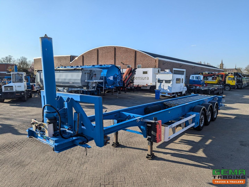 Van Hool 3C0017 40FT Kiepchassis - Aluminium Chassis - 5060KG - Slangenkokers - 88.000km! - Container transporter/ Swap body semi-trailer: picture 1 Van Hool 3C0017 40FT Kiepchassis - Aluminium Chassis - 5060KG - Slangenkokers - 88.000km! - Container transporter/ Swap body semi-trailer: picture 1