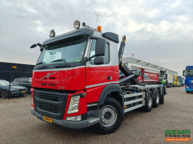 Volvo FM 460 8x4/4 Dagcabine Euro6B - HaakarmSysteem Hyvalift 30.62S 30T - NaafReductie - Lift/NaloopAs - Vangmuil - Hook lift truck: picture 1 Volvo FM 460 8x4/4 Dagcabine Euro6B - HaakarmSysteem Hyvalift 30.62S 30T - NaafReductie - Lift/NaloopAs - Vangmuil - Hook lift truck: picture 1