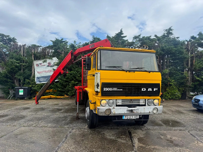 DAF 2300 4X2 Platform + Crane Spring/Spring German truck - Dropside/ Flatbed truck: picture 1 DAF 2300 4X2 Platform + Crane Spring/Spring German truck - Dropside/ Flatbed truck: picture 1