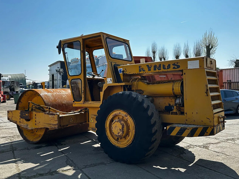 Koehring BOMAG BW 212 Wals with vibration 12T - Roller: picture 3 Koehring BOMAG BW 212 Wals with vibration 12T - Roller: picture 3