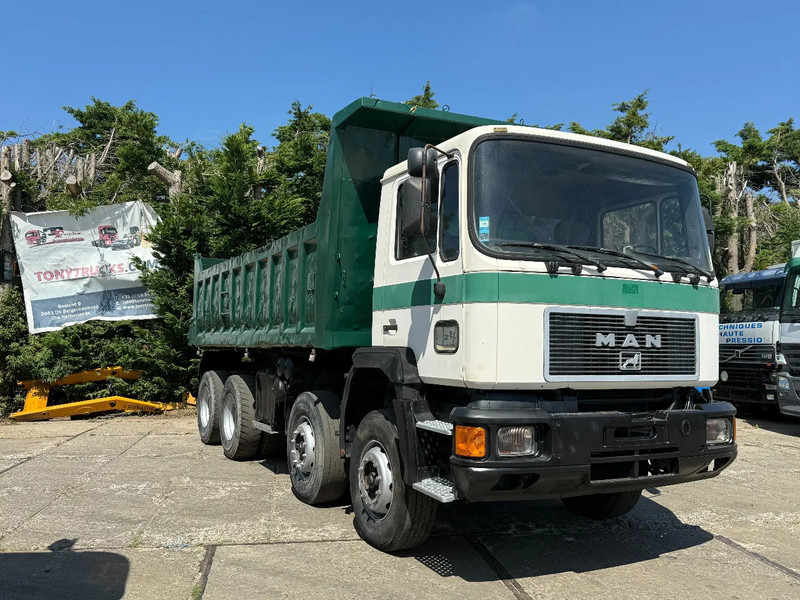 Tipper MAN 35.372 8X4 Tipper Spring/Spring ZF Manual Gear EURO2: picture 17