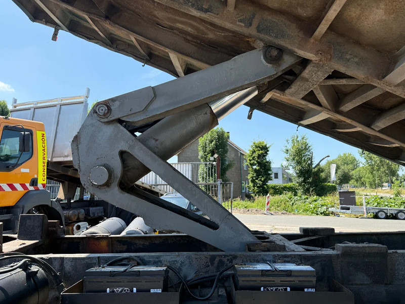 Tipper MAN 35.372 8X4 Tipper Spring/Spring ZF Manual Gear EURO2: picture 8
