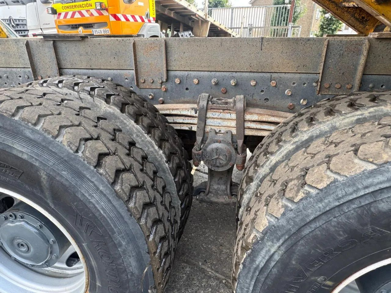 Mercedes-Benz Actros 3235 V6 8X4 Tipper Spring/Spring Manual G - Tipper: picture 5 Mercedes-Benz Actros 3235 V6 8X4 Tipper Spring/Spring Manual G - Tipper: picture 5