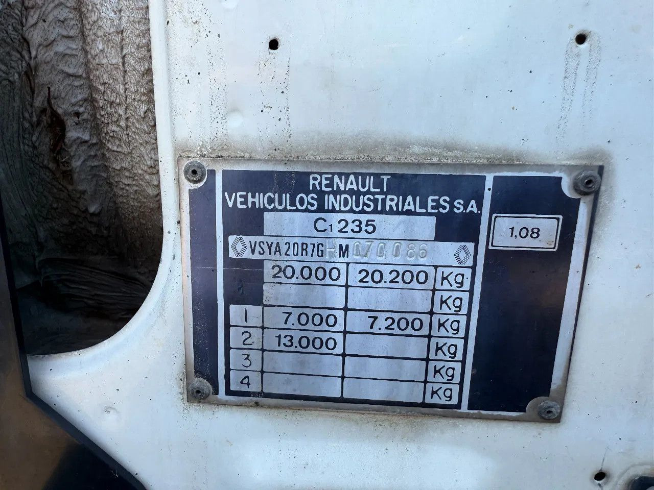 Tipper Renault G230 4X2 Tipper Spring/Spring Manual Gearbox: picture 9
