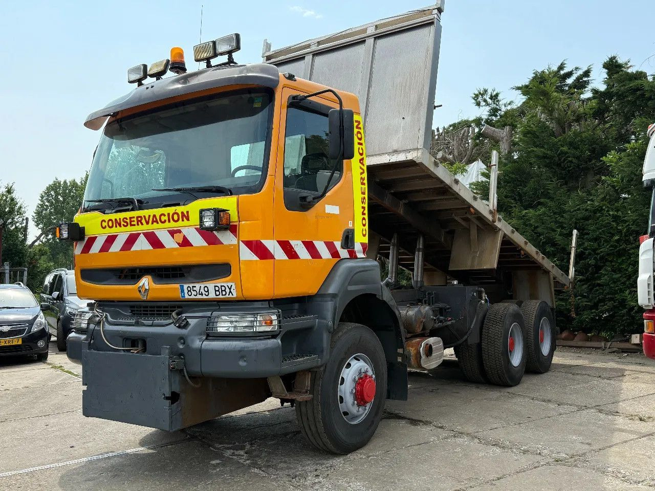 Renault Kerax 400 6X6 Tipper Spring/spring ZF Man Gear E - Tipper: picture 2 Renault Kerax 400 6X6 Tipper Spring/spring ZF Man Gear E - Tipper: picture 2