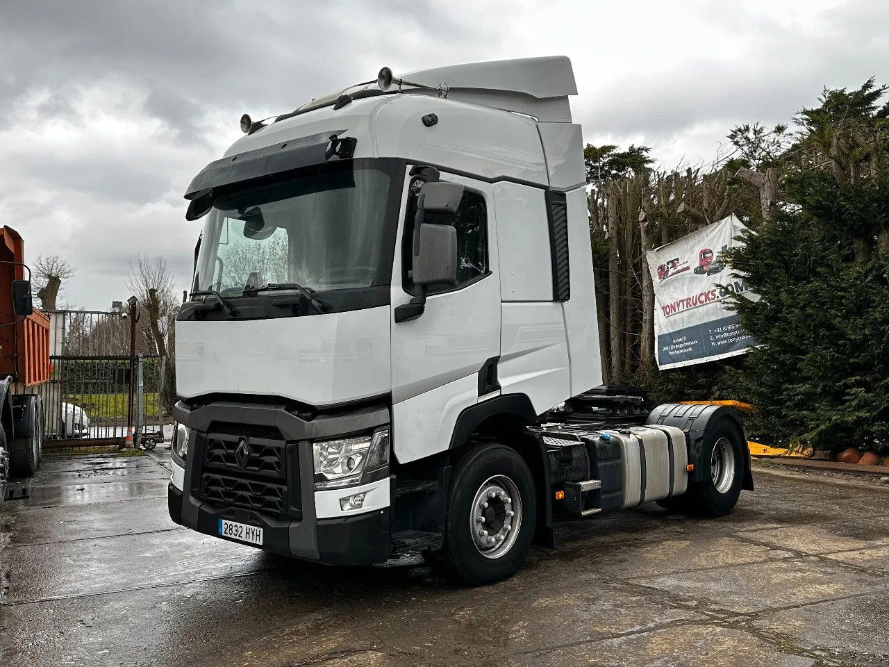 Renault T460 4X2 Tractor-unit Spring/Air Retarder D11 En - Tractor unit: picture 2 Renault T460 4X2 Tractor-unit Spring/Air Retarder D11 En - Tractor unit: picture 2